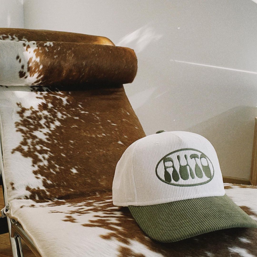 The Carson Cap OLIVE AUTO the label